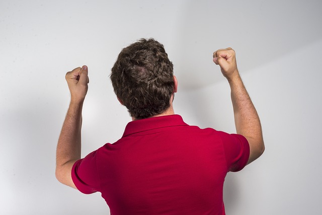 是对他个人 是对他个人